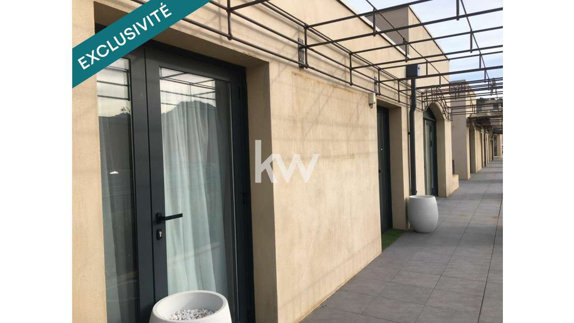 Vente murs commerciaux en parfait état à Belgodère