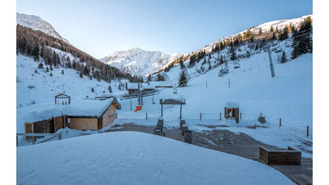 BAR RESTAURANT LICENCE IV ALTITUDE PARADISKI