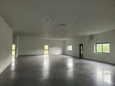 Local commercial 165m² à vendre en ZA à Belleville