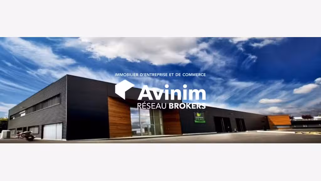 Bâtiment industriel de 3000m² à vendre à Berd'huis