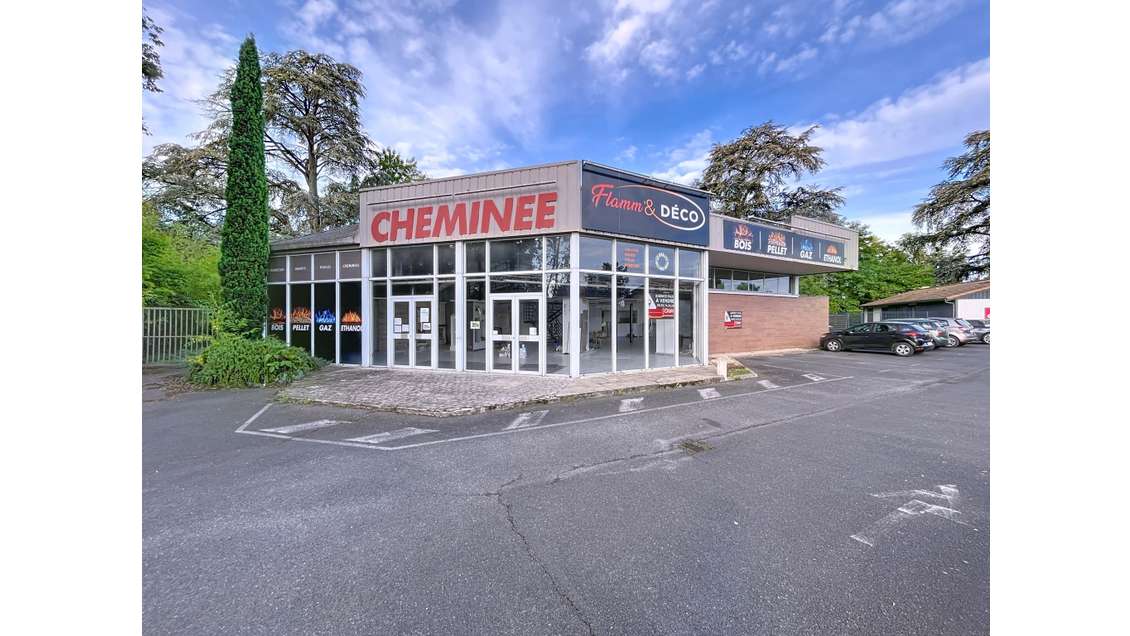 Vente local commercial 500m² à Bergerac