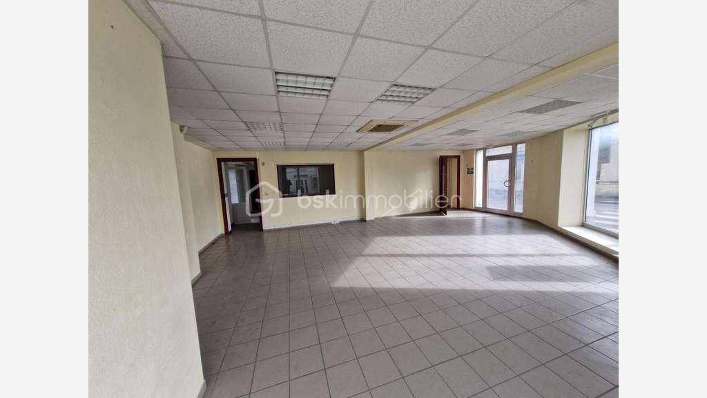 AV local commercial 150m² + garage 358m² Bergerac