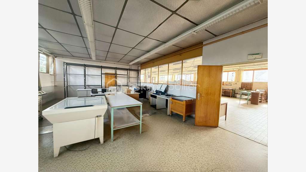 AV Local commercial 671m² sur 23,54 ares Bergholtz