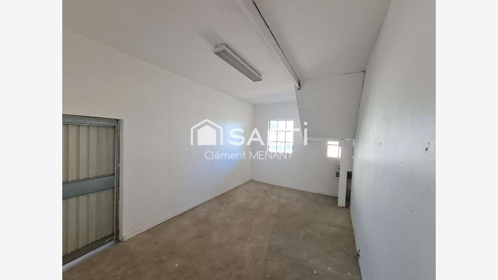 Vente ancien local cial 180m² à Bernières-le-Patry