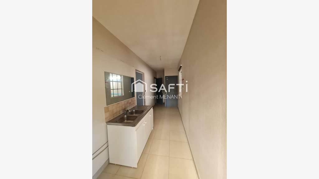 Vente ancien local cial 180m² à Bernières-le-Patry