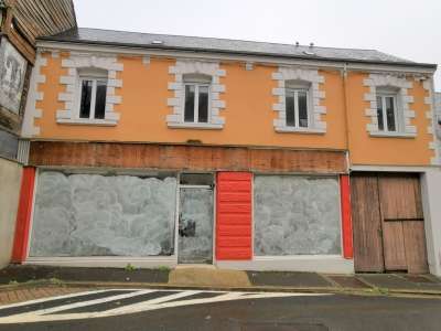 A vendre local commercial 242m² Besse sur Braye