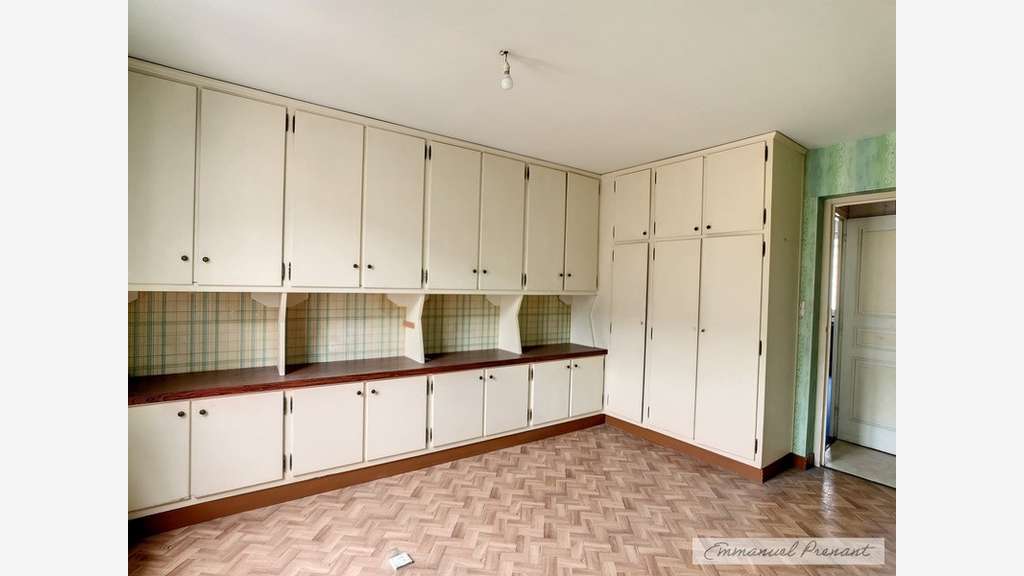 A vendre local commercial 242m² Besse sur Braye