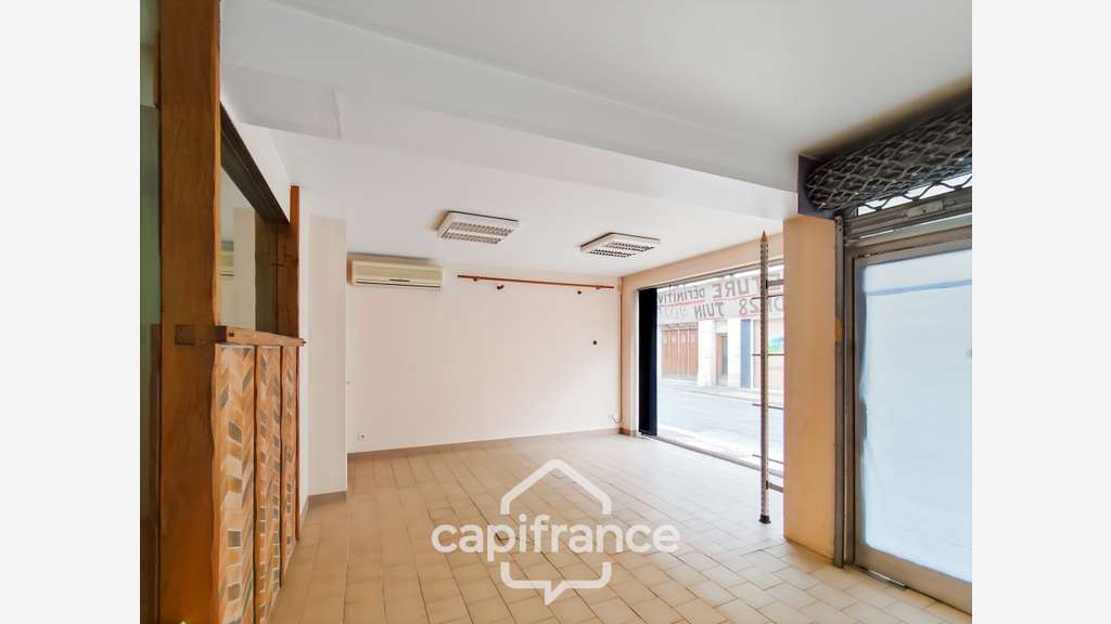 Local/bureau 179m² à vendre à Besse sur Braye (72)