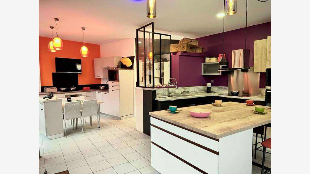 Vente murs commerciaux 60m² à Bessenay