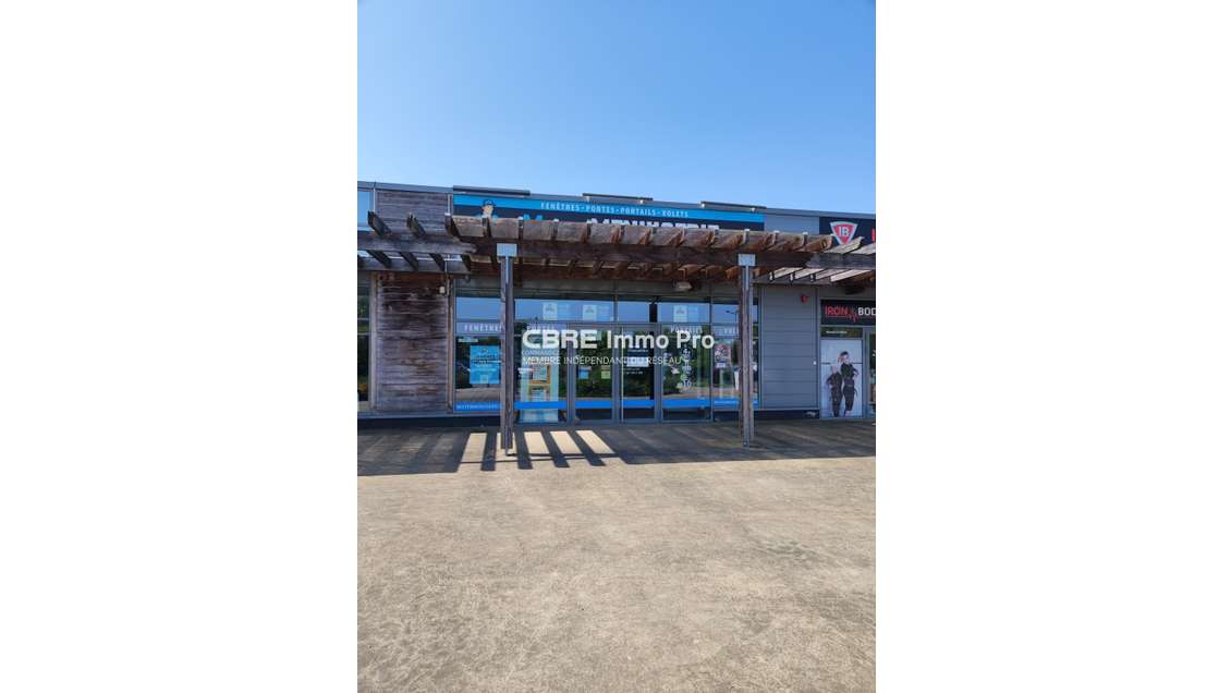 Investissement magnifique local loué à Bessines