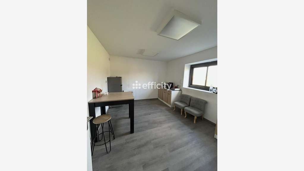 Vente local atelier professionnel 335m² à Beurlay