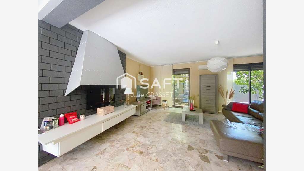 Maison avec extérieurs et garage 130m²à Béziers