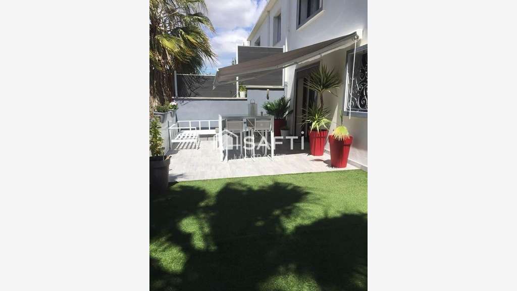Maison avec extérieurs et garage 130m²à Béziers