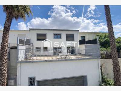 Maison avec extérieurs et garage 130m²à Béziers