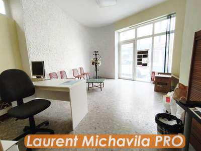 Vente local commercial de 24m² à Béziers empl N°1