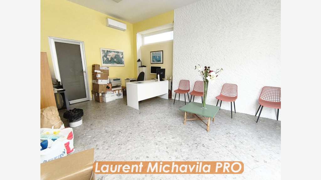 Vente local commercial de 24m² à Béziers empl N°1