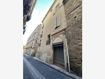 Vente local commercial 70m² rue piétonne à Béziers