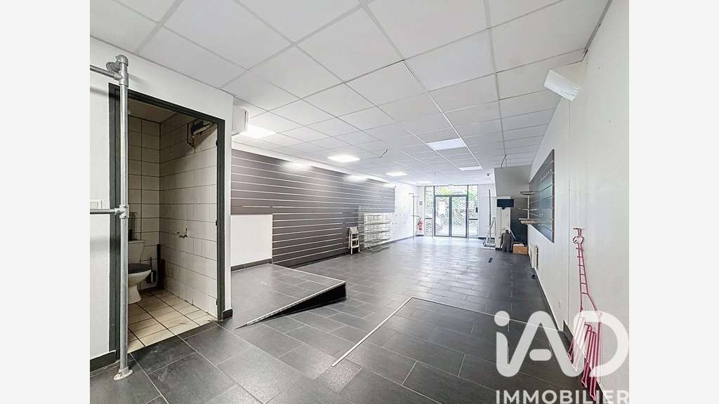 Cède local commercial 94m² à Béziers Maréchal Foch