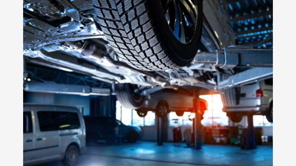 Local garage auto de 353m² à vendre à Béziers