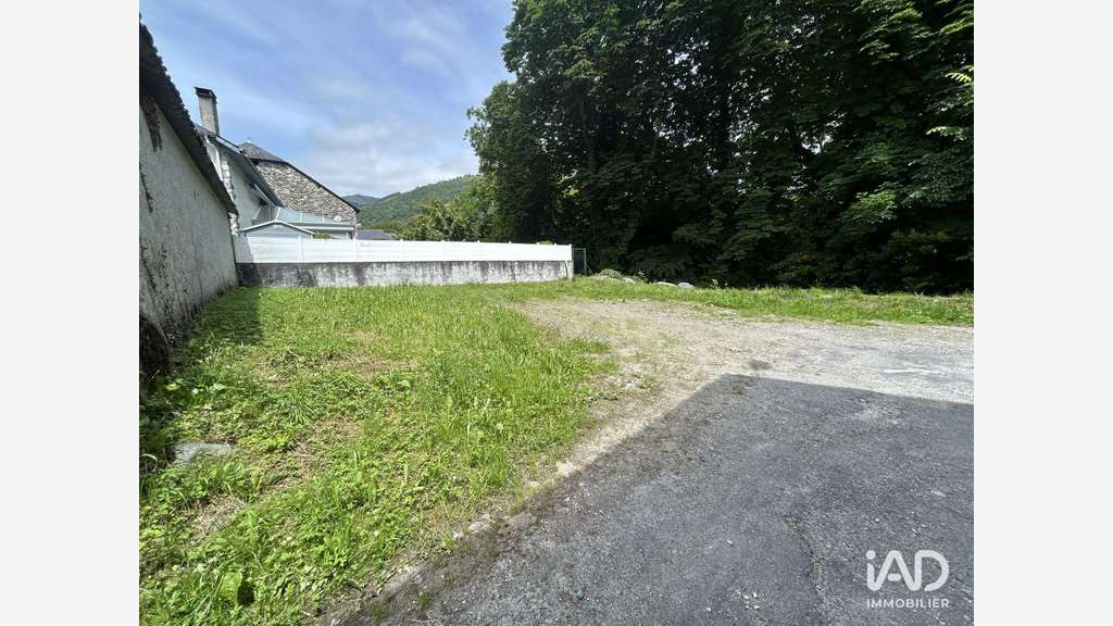 Vente local commercial 140m² à Bielle