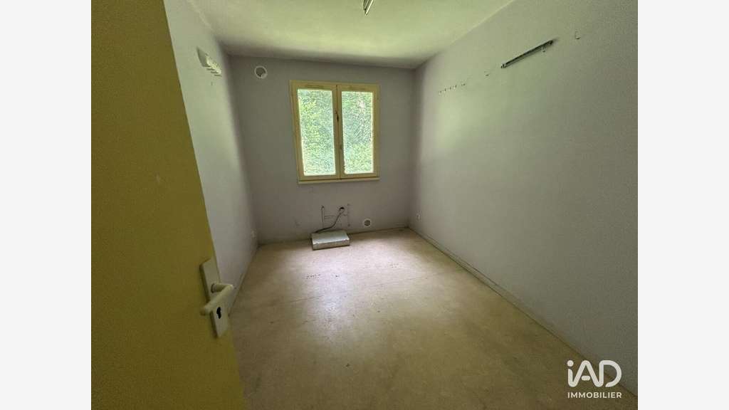 Vente local commercial 140m² à Bielle