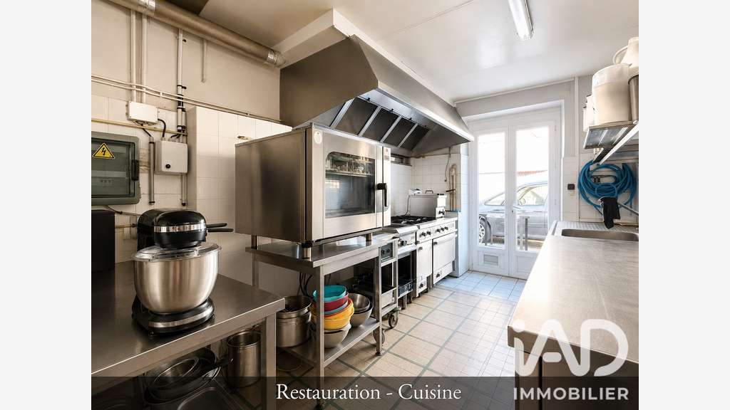 Vente immeuble de 400m² projets variés à Binas
