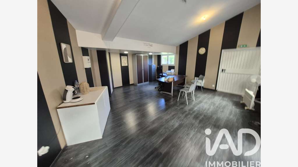 Vente local commercial 154m² à Blangy-sur-Bresle