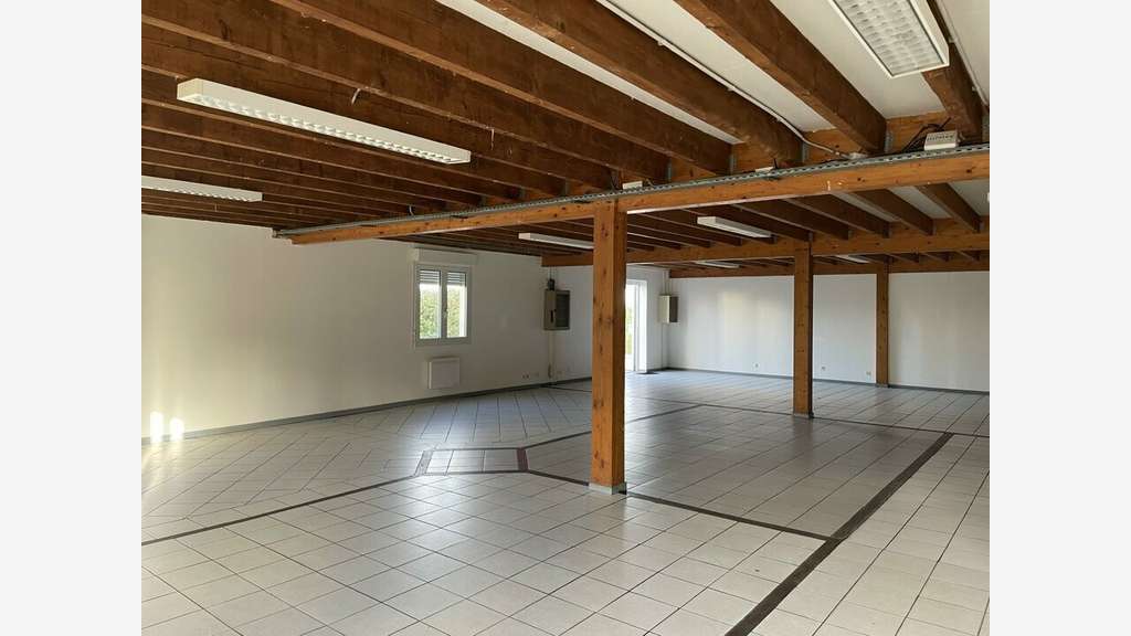 Murs commerciaux de 590m² à vendre zi Blanquefort