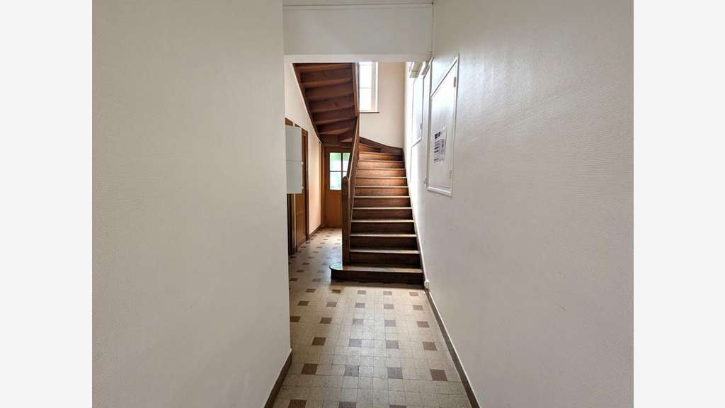 AV beau local de standing 36m² à Blois centre