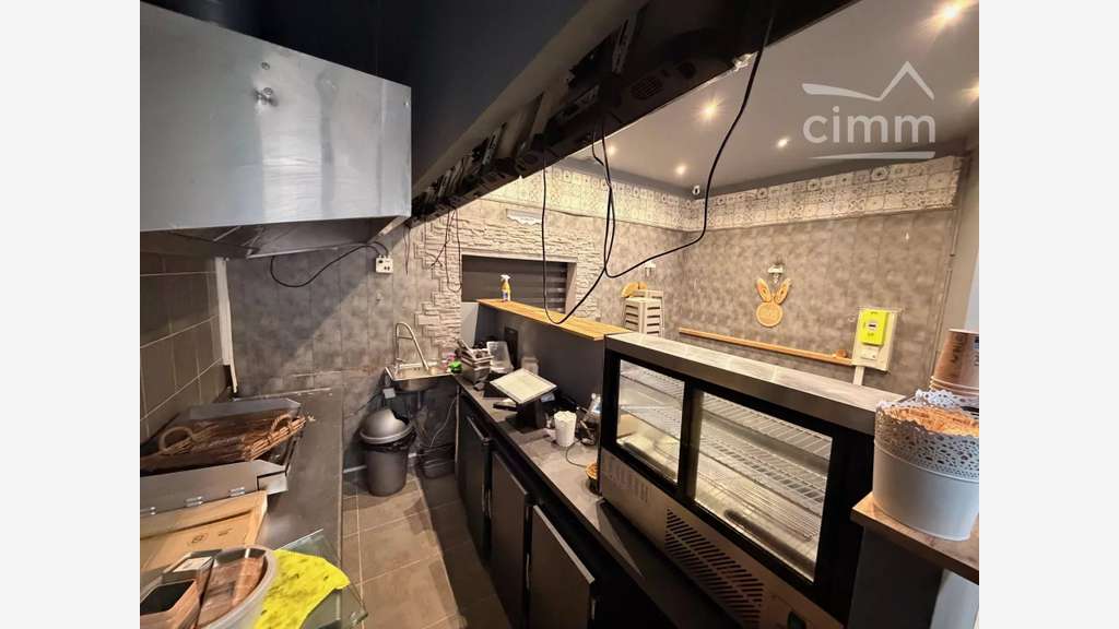 AV local commercial 68m² Blois secteur dynamique
