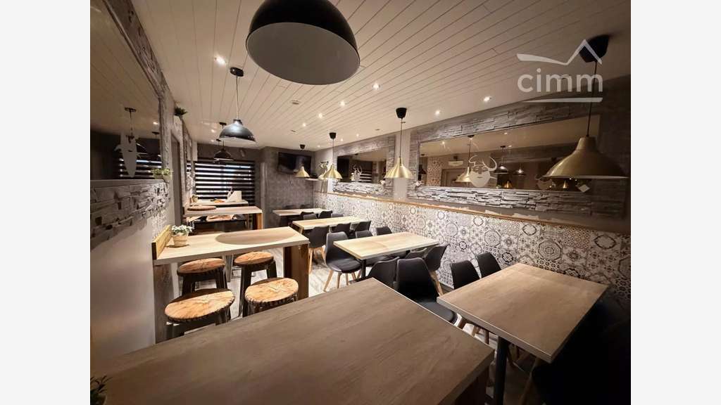 AV local commercial 68m² Blois secteur dynamique