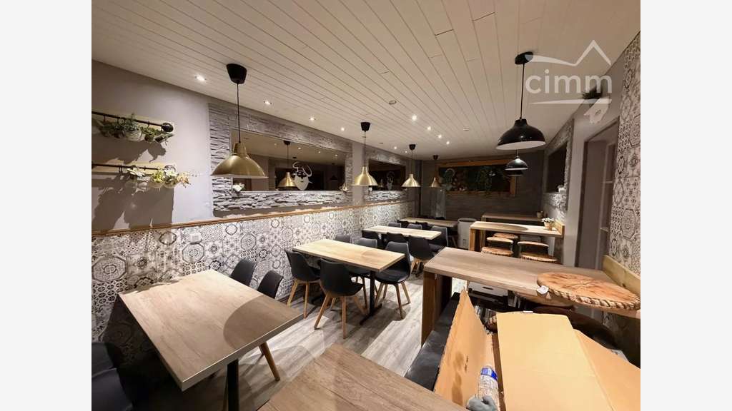 AV local commercial 68m² Blois secteur dynamique