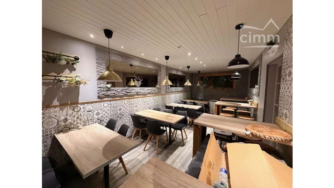 AV local commercial 68m² Blois secteur dynamique