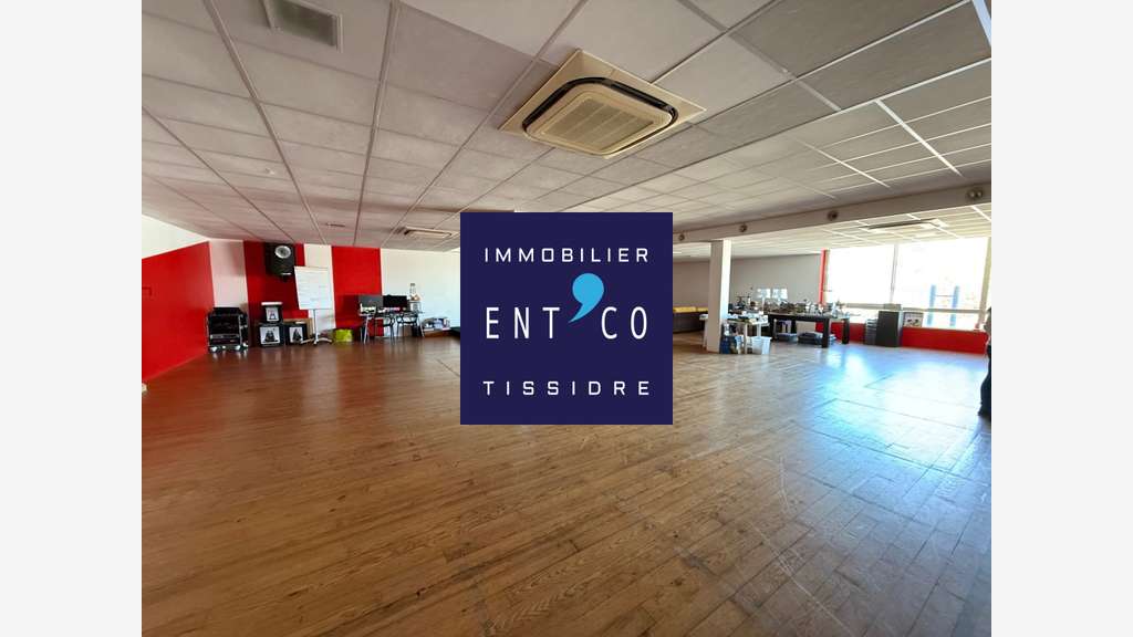 Opportunité unique - Immeuble commercial moderne à