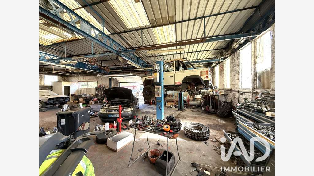 AV local d'activité 190m² à Boissy-sous-Saint-Yon