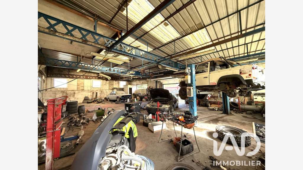 AV local d'activité 190m² à Boissy-sous-Saint-Yon