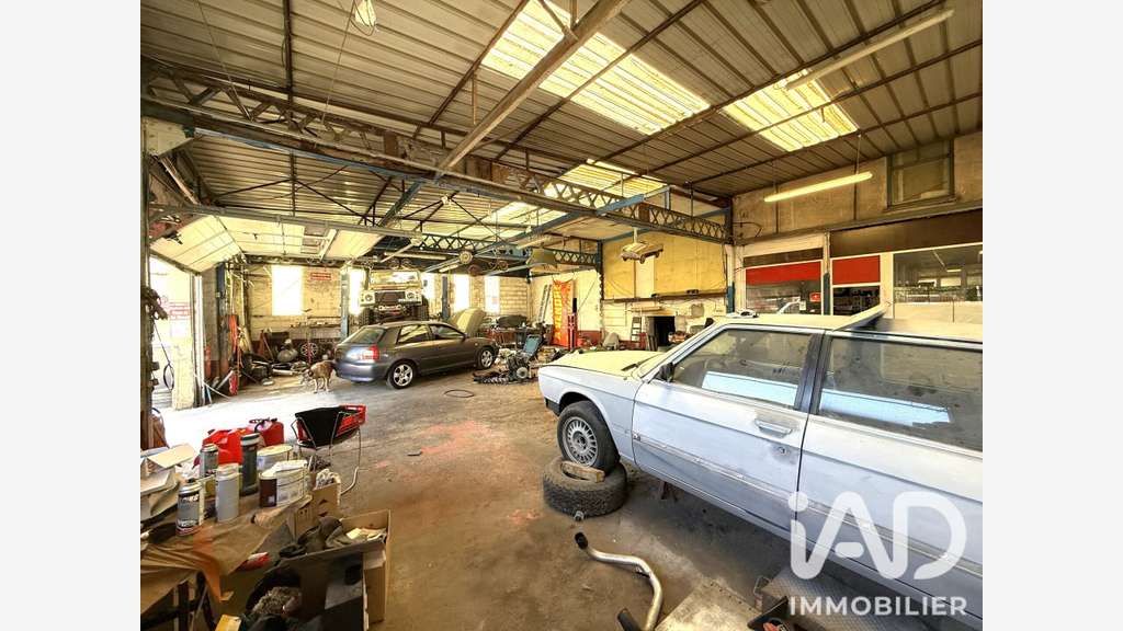 AV local d'activité 190m² à Boissy-sous-Saint-Yon