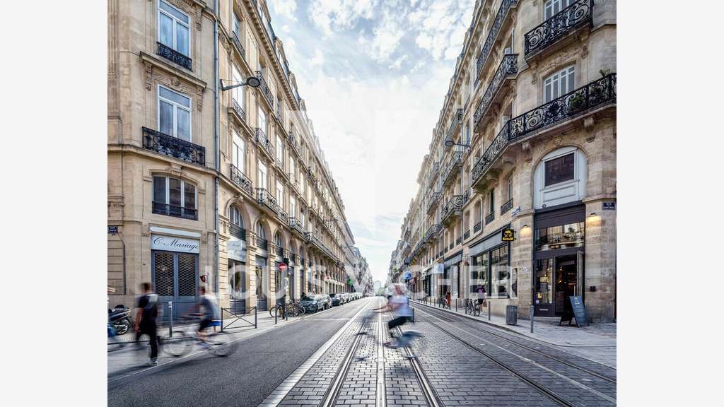 Vente murs libres 122m² à Bordeaux Saint-Paul