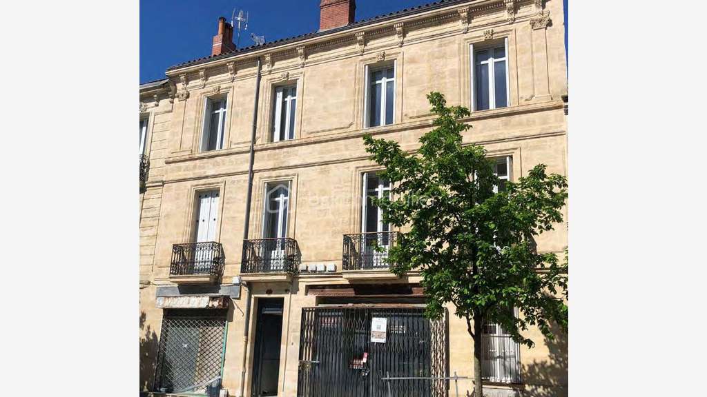 AV local commercial 63m² Bordeaux Cours de l'Yser