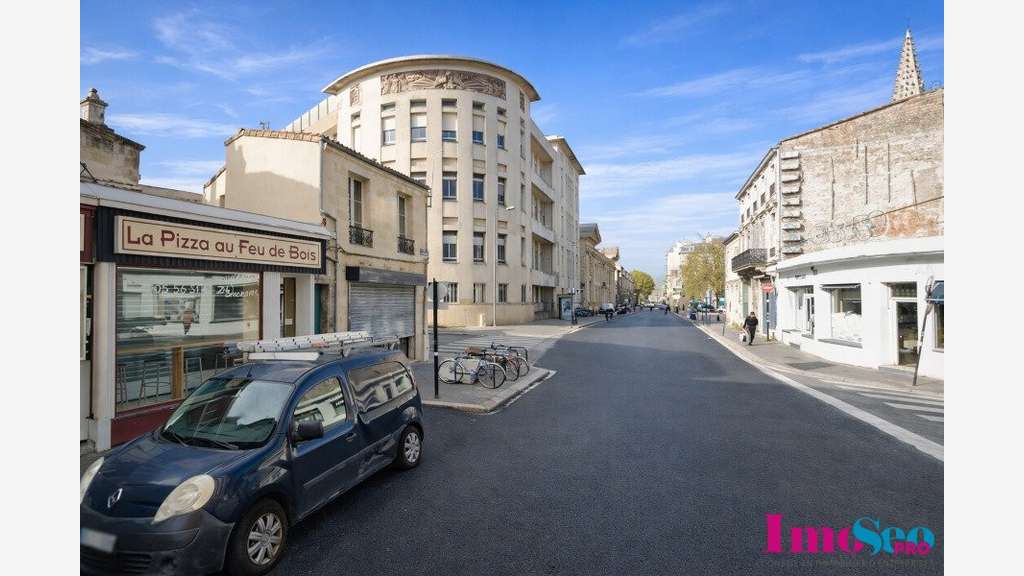 A louer local commercial 45m² à Bordeaux centre