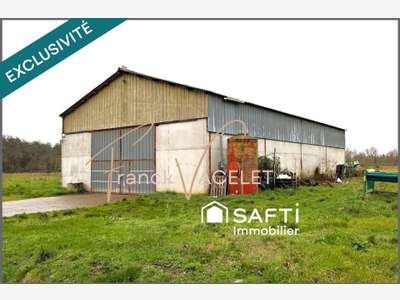 Opportunité Rare bâtiment 300m² zone agricole 33