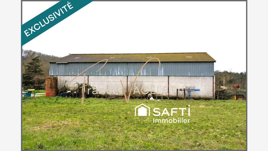Opportunité Rare bâtiment 300m² zone agricole 33