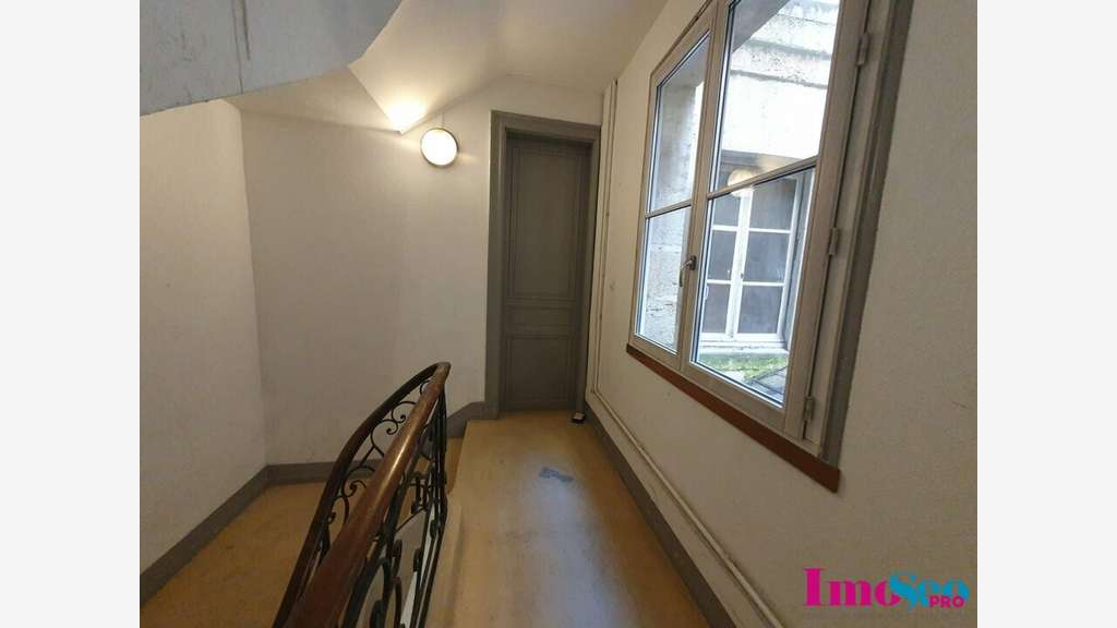 Local 122m² à vendre Bordeaux Triangle d'or