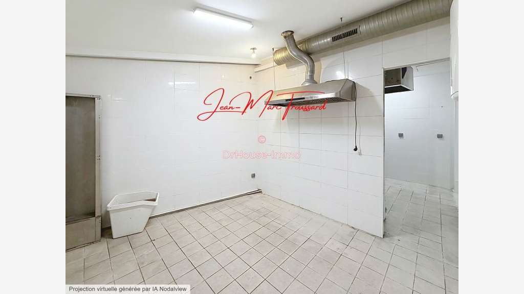 À vendre local commercial de 100m² à Bordeaux