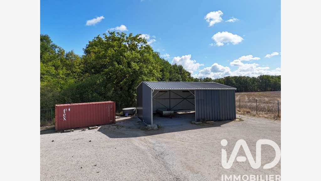 Vente local commercial 119m² terrain clos Bouëx
