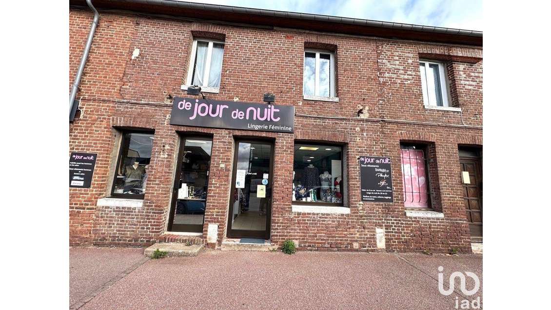Local commercial à Bourg-Achard