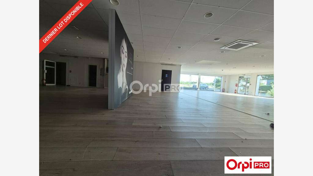 Local d'activité 541m² à vendre à Bourg de Péage