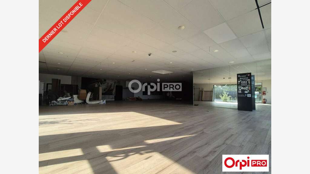 Local d'activité 541m² à vendre à Bourg de Péage