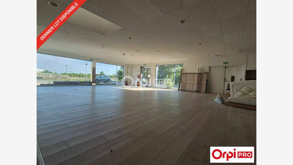 Local d'activité 541m² à vendre à Bourg de Péage