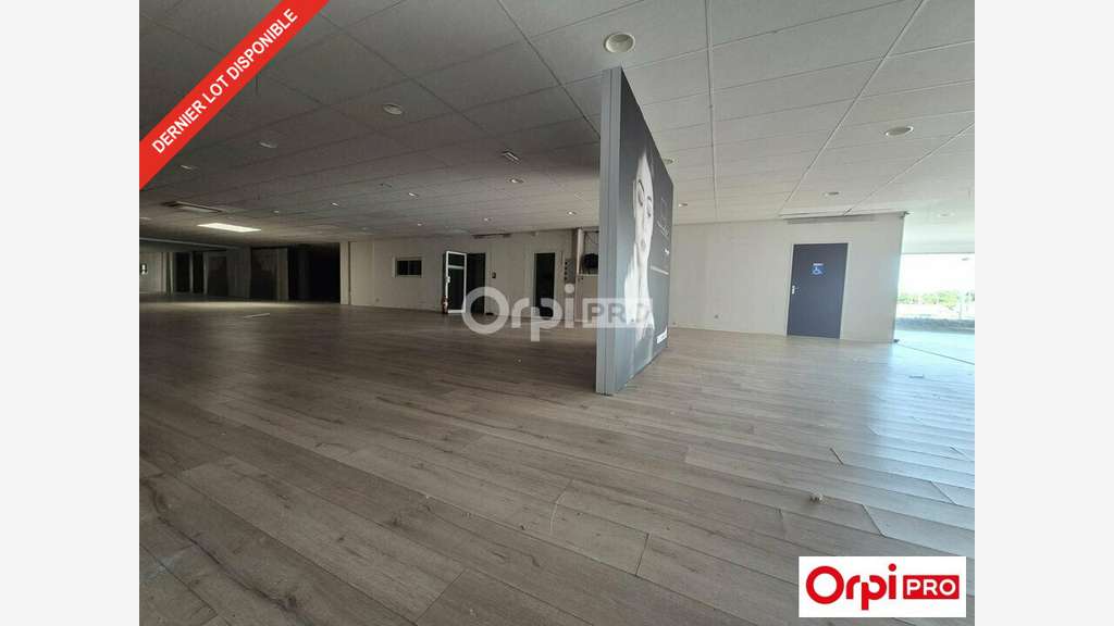 Local d'activité 541m² à vendre à Bourg de Péage